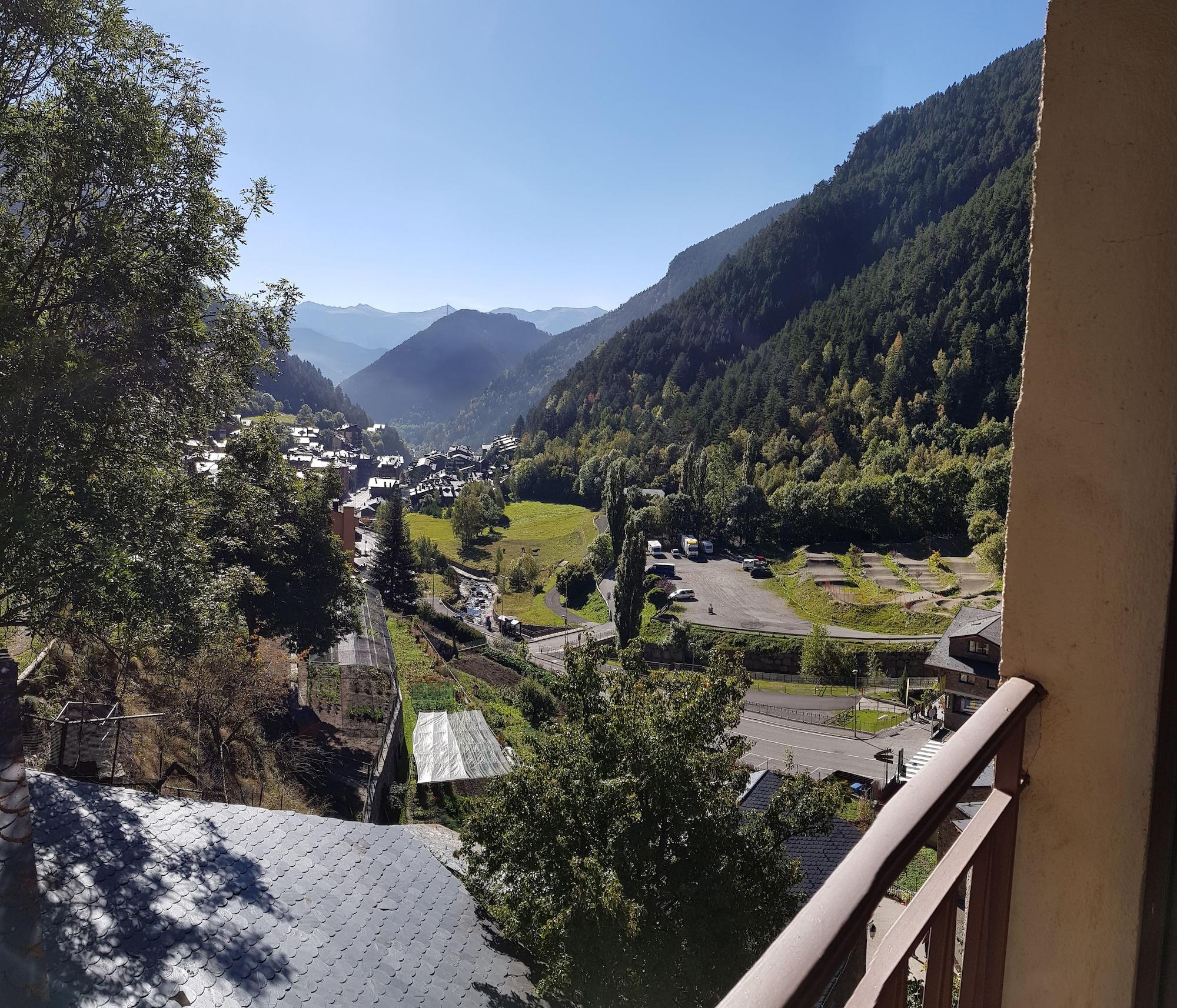 Apartamentos Arinsal 3000 Luaran gambar